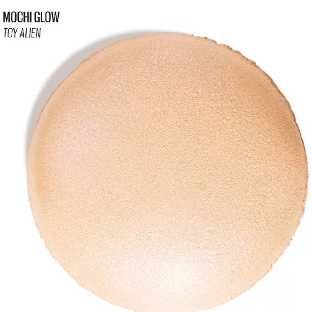 Mochi Glow Bouncy Highlighter - Pink and Green - Picture 5 of 6